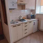 In דירה *