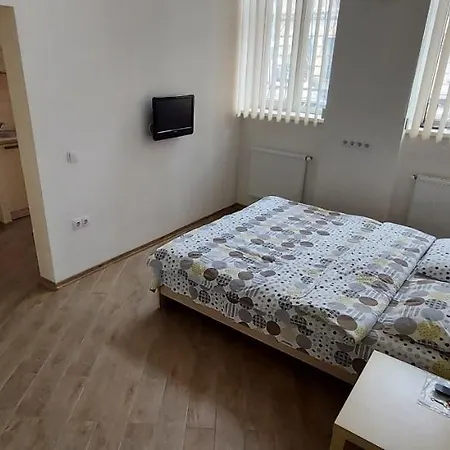 In Апартаменты *